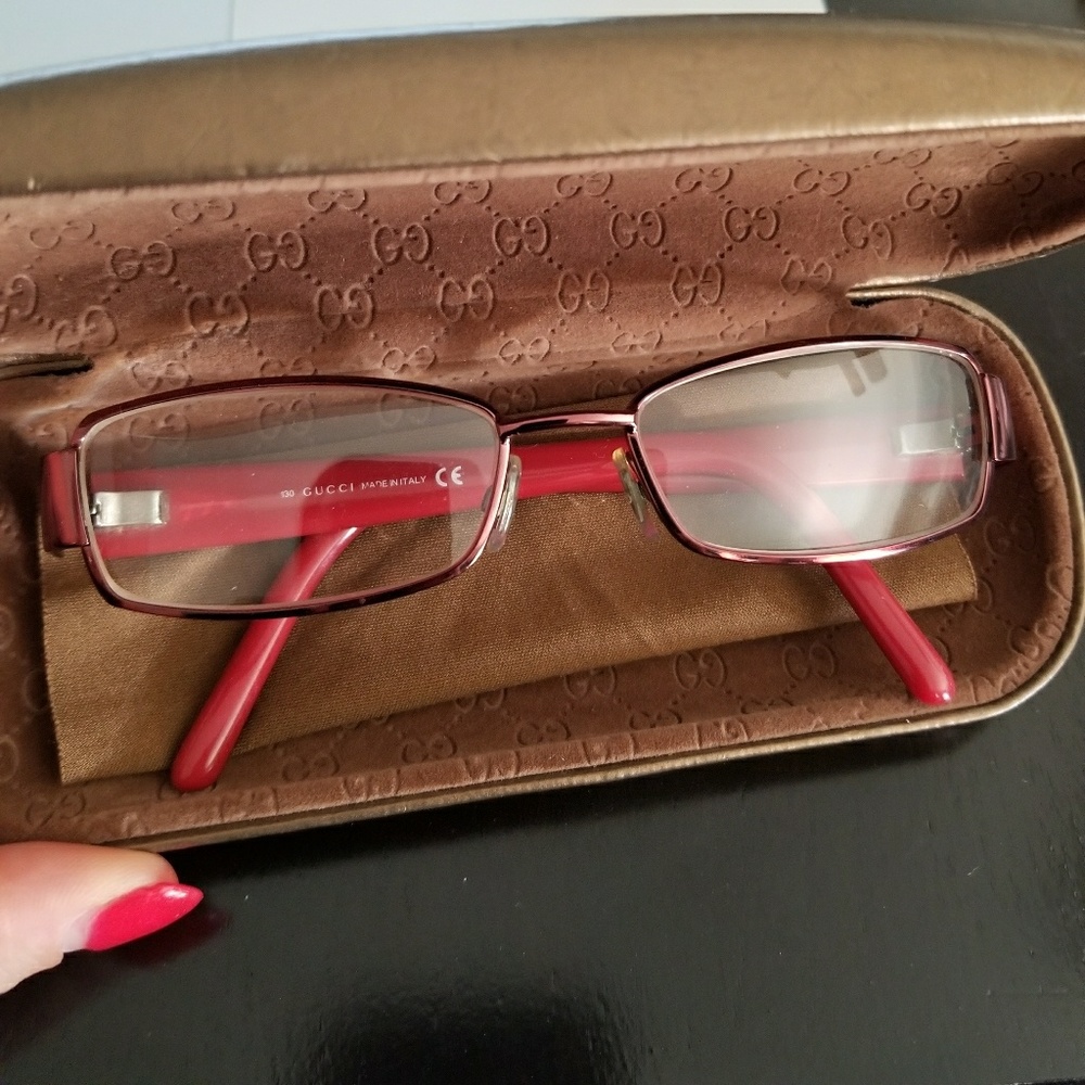 Gucci eye glasses